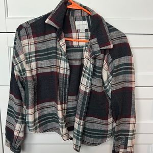 AE cropped flannel